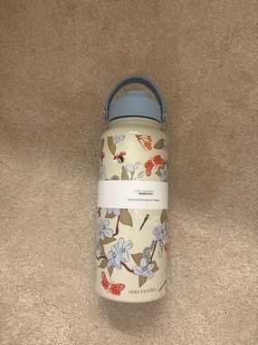 Vera Bradley Cream Floral Stainless Water Bottle with Blue Lid brand new
